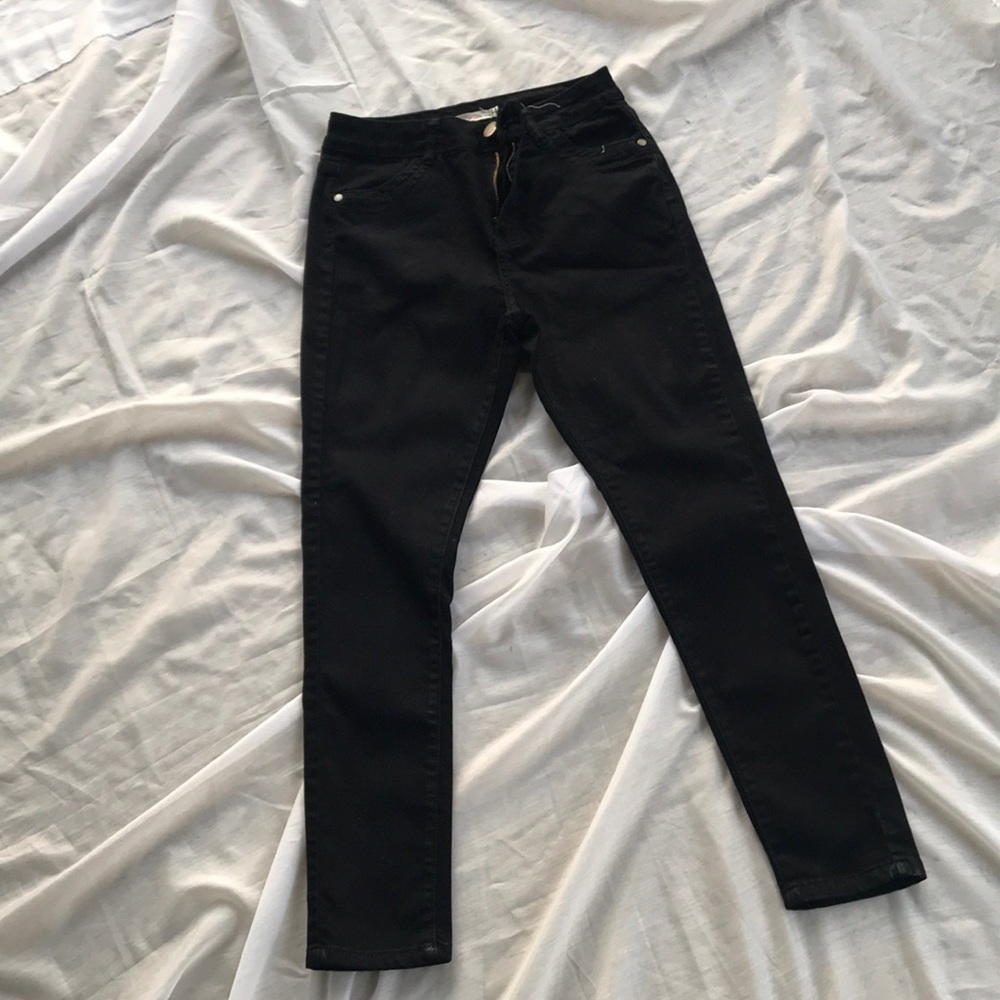Adorable Black Skinnies